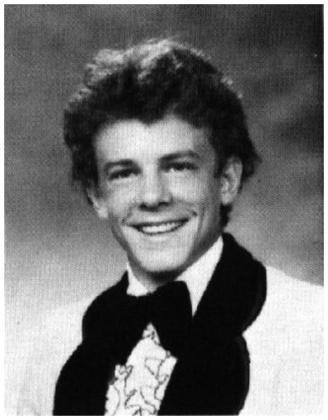 451x583 pixels (101K)